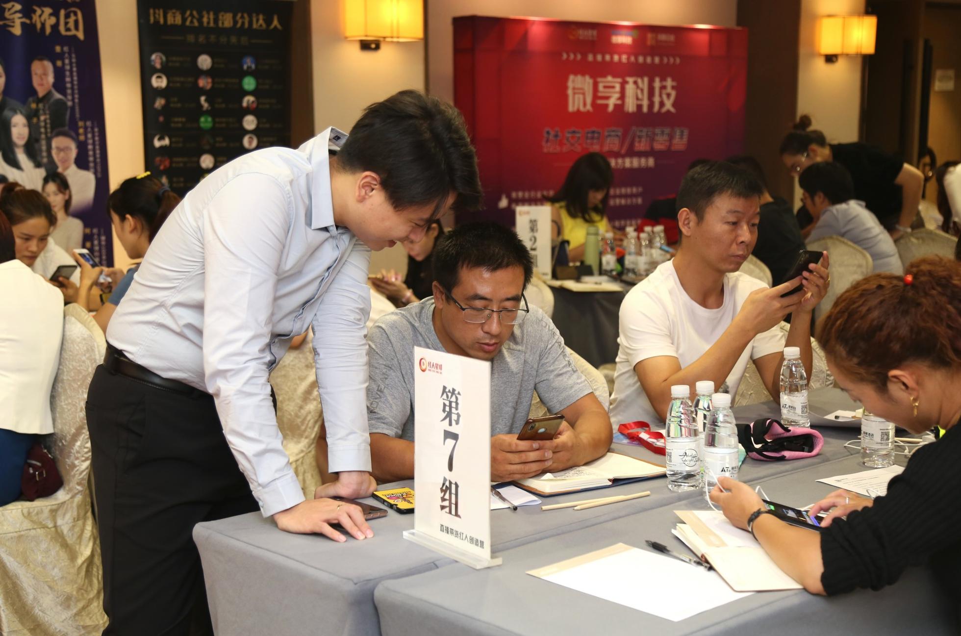 小红书 商家版_小红书商家版是干什么的_小红书商家版和用户版一样吗